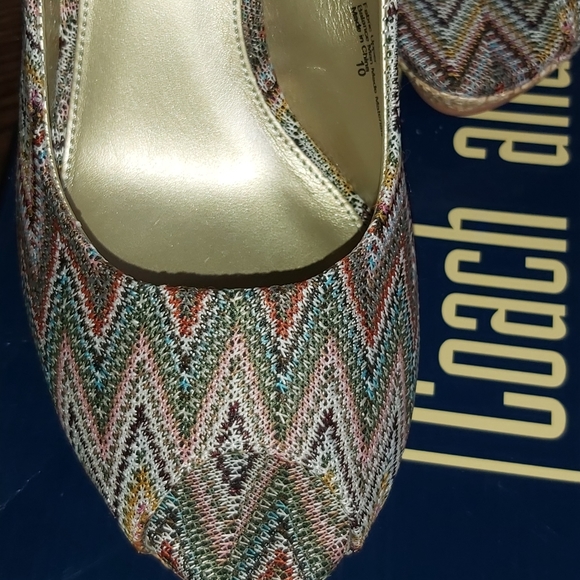 💢SOLD💢Coach and Four Ladies Multi Color Heels - Picture 14 of 14